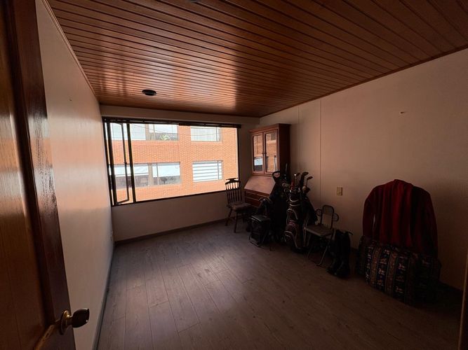 Apartamento de 3 alcobas en venta en Chicó Navarra, Bogotá, 140 m² · foto 17 de 22