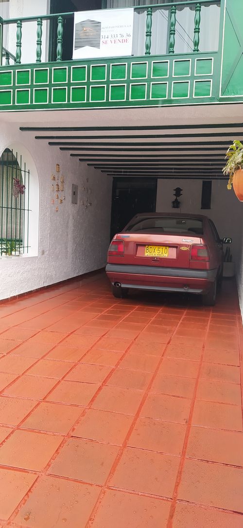 Casa de 5 alcobas en venta en Pontevedra, Bogotá, 250 m² · foto 7 de 17