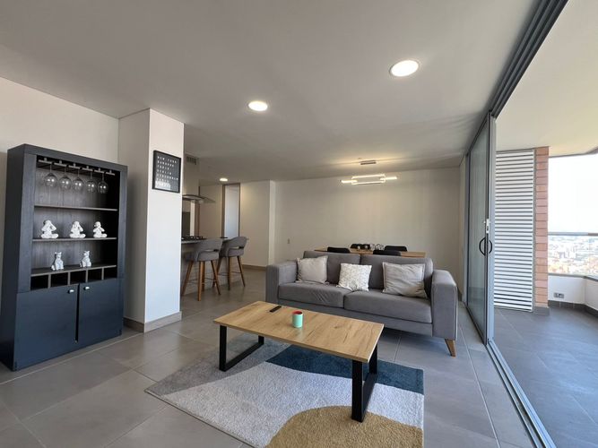 Apartamento de 2 alcobas en arriendo en Cumbres, Envigado, 89 m² · foto 2 de 16