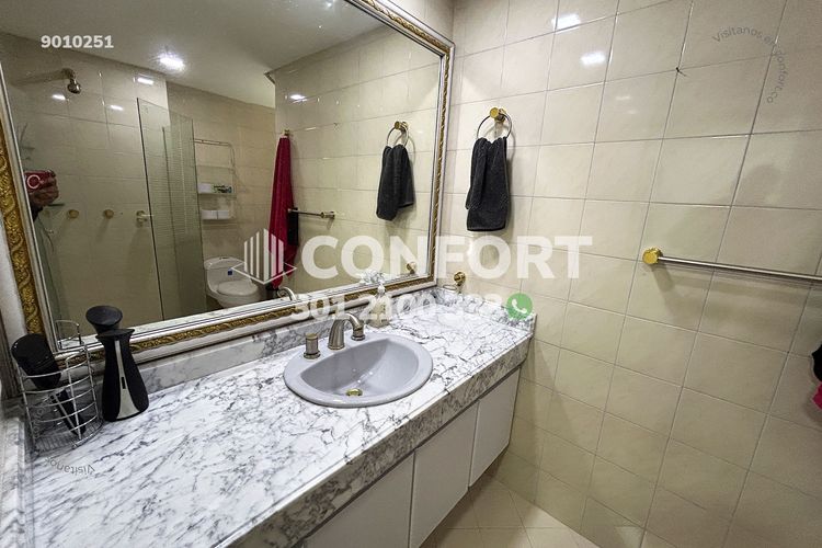 Apartamento en arriendo en Los Balsos, Medellín · foto 16 de 24