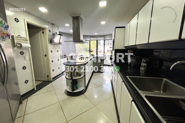 Apartamento en arriendo en Los Balsos, Medellín · foto 22 de 24