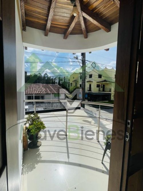 Casa de 5 alcobas en venta en Las Mercedes, Marinilla, 189 m² · foto 7 de 14