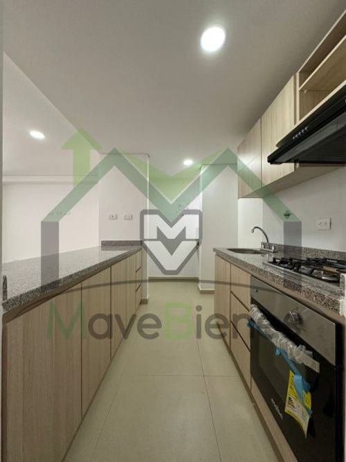 Casa de 5 alcobas en venta en Las Mercedes, Marinilla, 189 m² · foto 10 de 14
