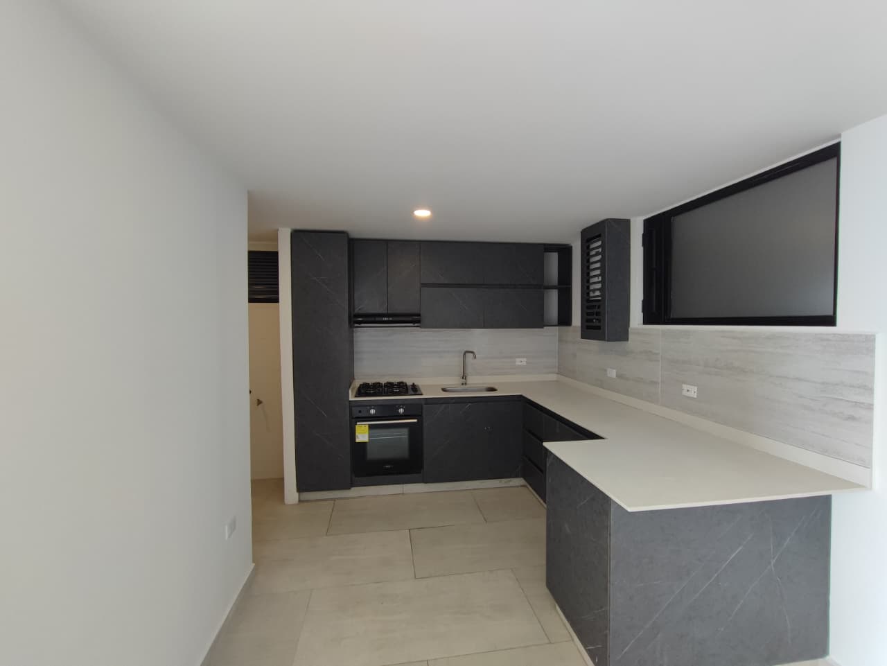 Apartaestudio en venta en Chipre, Manizales · foto 7 de 23