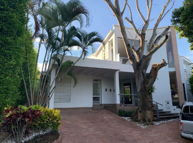 Casa de 7 alcobas en venta en Fontana, Ibagué, 560 m² · foto 4 de 24