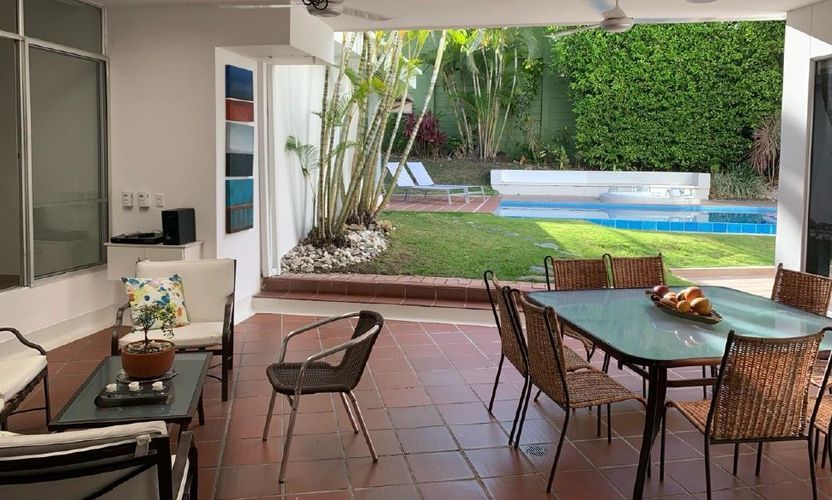 Casa de 7 alcobas en venta en Fontana, Ibagué, 560 m² · foto 3 de 24