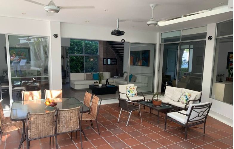 Casa de 7 alcobas en venta en Fontana, Ibagué, 560 m² · foto 6 de 24