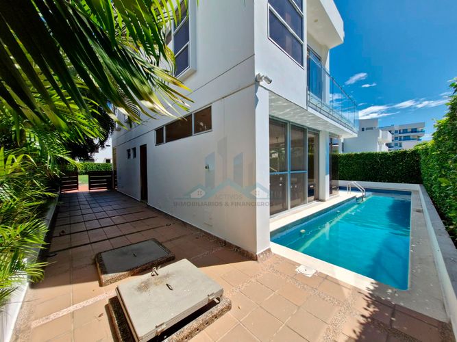 Casa de 4 alcobas en venta en Cn. Casa Loma Campestre, Girardot, 275 m² · foto 7 de 24
