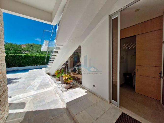 Casa de 4 alcobas en venta en Cn. Casa Loma Campestre, Girardot, 275 m² · foto 5 de 24