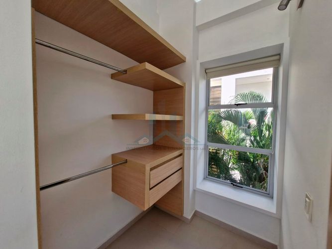Casa de 4 alcobas en venta en Cn. Casa Loma Campestre, Girardot, 275 m² · foto 20 de 24