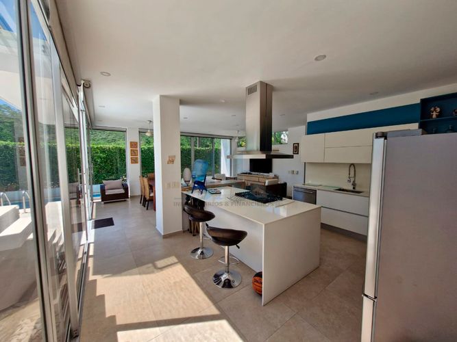 Casa de 4 alcobas en venta en Cn. Casa Loma Campestre, Girardot, 275 m² · foto 11 de 24