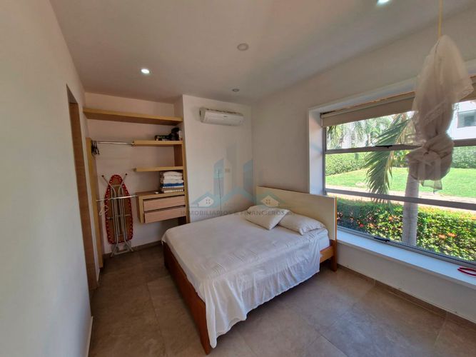 Casa de 4 alcobas en venta en Cn. Casa Loma Campestre, Girardot, 275 m² · foto 18 de 24