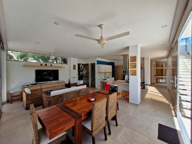 Casa de 4 alcobas en venta en Cn. Casa Loma Campestre, Girardot, 275 m² · foto 10 de 24