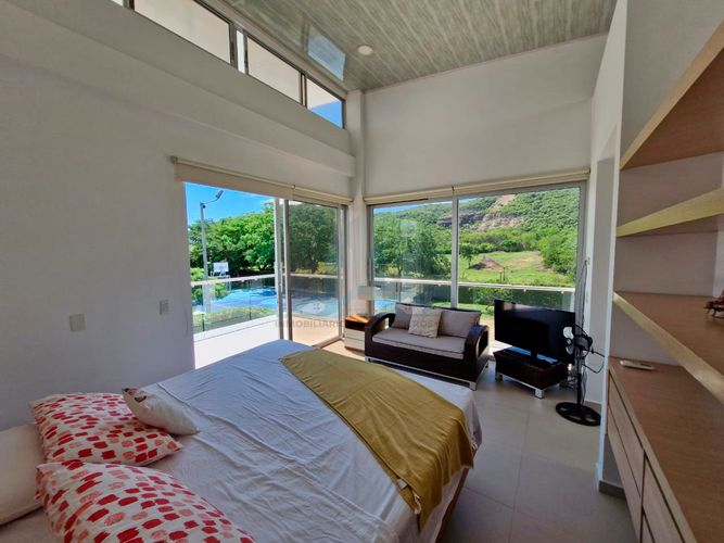 Casa de 4 alcobas en venta en Cn. Casa Loma Campestre, Girardot, 275 m² · foto 14 de 24
