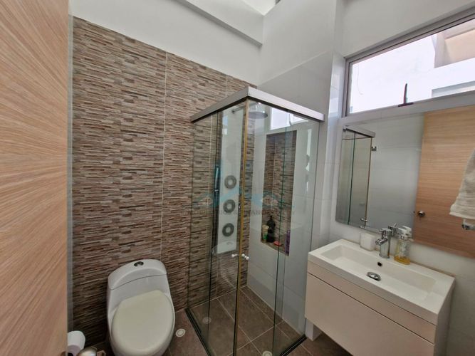 Casa de 4 alcobas en venta en Cn. Casa Loma Campestre, Girardot, 275 m² · foto 23 de 24