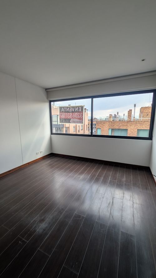 Apartamento de 1 alcoba en venta en Chico Norte, Bogotá, 65 m² · foto 5 de 12