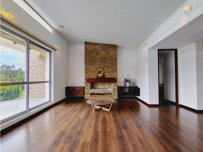 Casa de 4 alcobas en venta en La Violeta, Sopó, 288 m² · foto 7 de 24