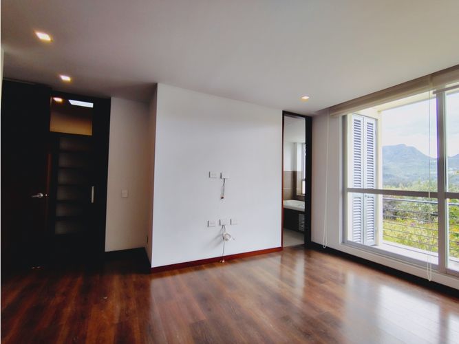 Casa de 4 alcobas en venta en La Violeta, Sopó, 288 m² · foto 10 de 24