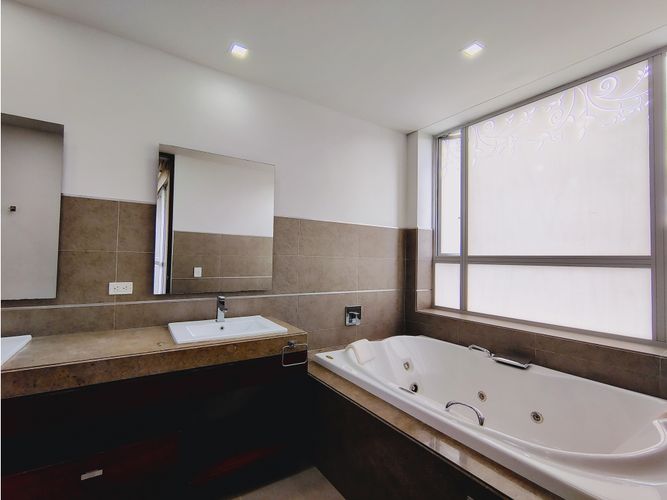 Casa de 4 alcobas en venta en La Violeta, Sopó, 288 m² · foto 11 de 24