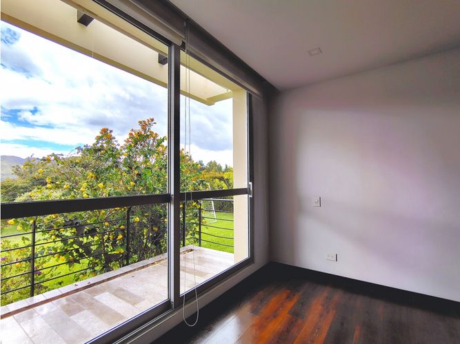 Casa de 4 alcobas en venta en La Violeta, Sopó, 288 m² · foto 14 de 24