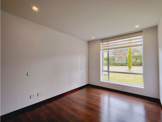 Casa de 4 alcobas en venta en La Violeta, Sopó, 288 m² · foto 22 de 24