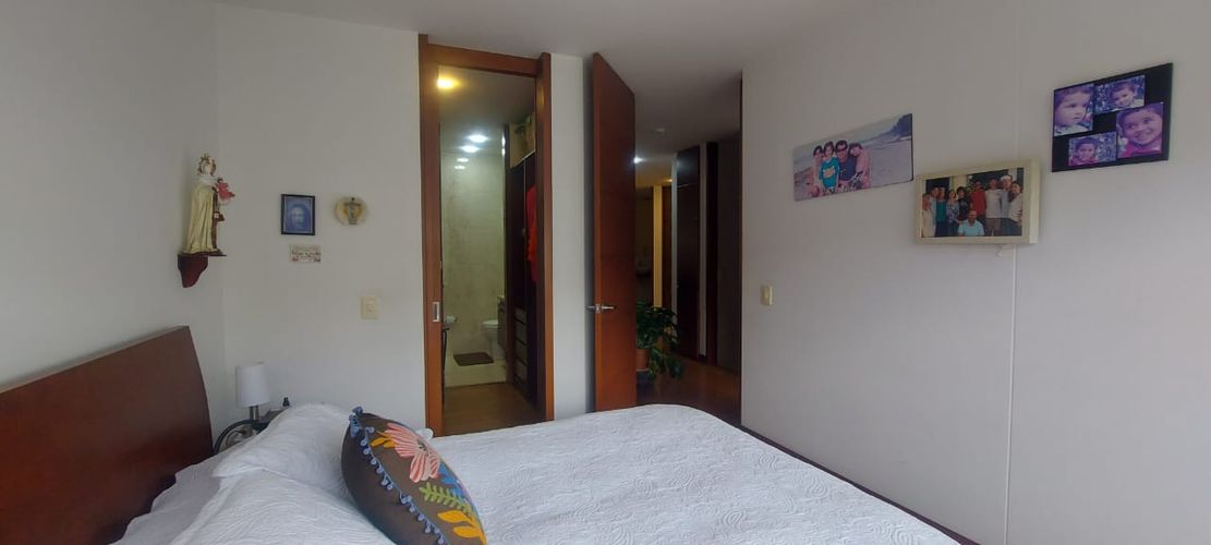 Apartamento de 3 alcobas en venta en Santa Barbara Oriental, Bogotá, 115 m² · foto 15 de 24