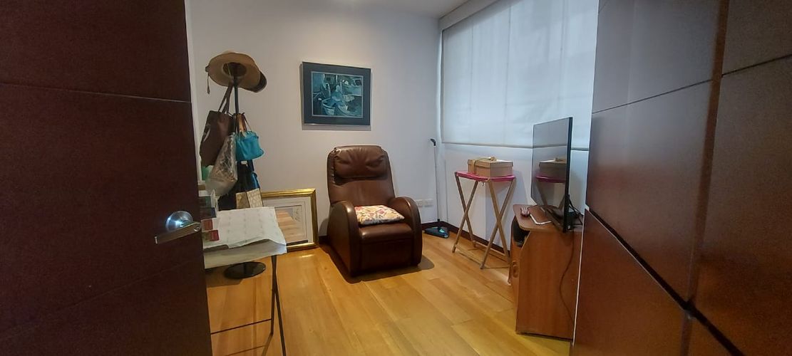 Apartamento de 3 alcobas en venta en Santa Barbara Oriental, Bogotá, 115 m² · foto 4 de 24