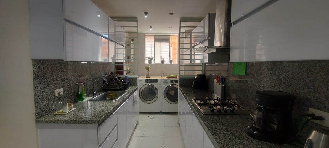 Apartamento de 3 alcobas en venta en Santa Barbara Oriental, Bogotá, 115 m² · foto 11 de 24