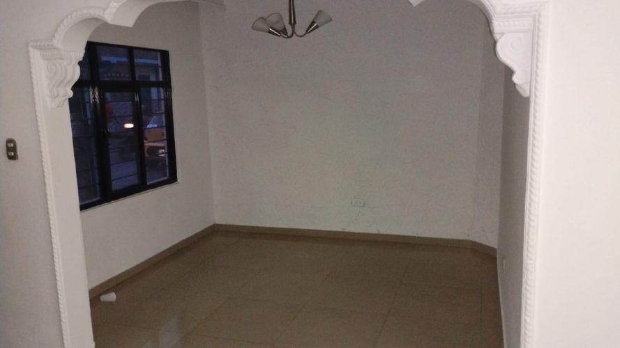 Casa de 9 alcobas en venta en Primavera, Cali, 385 m² · foto 4 de 24