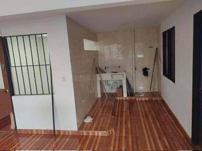 Casa de 9 alcobas en venta en Primavera, Cali, 385 m² · foto 15 de 24