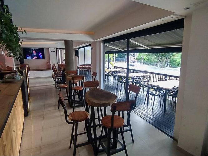 Local en venta en Loma Del Chocho, Envigado, 144 m² · foto 2 de 22