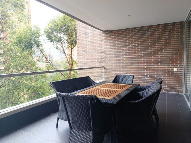 Apartamento de 3 alcobas en arriendo en El Poblado, Medellín, 263 m² · foto 18 de 18