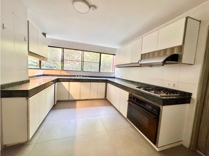 Apartamento de 3 alcobas en venta en Arboledas, Cali, 311 m² · foto 7 de 16