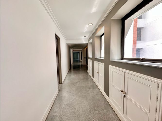 Apartamento de 3 alcobas en venta en Arboledas, Cali, 311 m² · foto 11 de 16