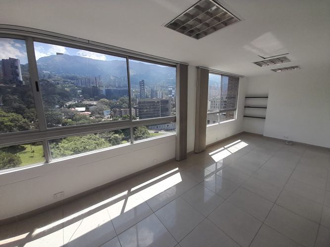 Oficina en arriendo en Vía Las Palmas, Medellín, 70 m² · foto 2 de 18