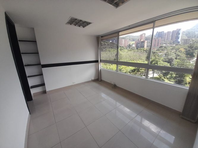 Oficina en arriendo en Vía Las Palmas, Medellín, 70 m² · foto 8 de 18