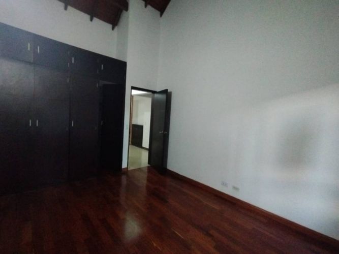 Casa de 3 alcobas en venta en Suramerica, Itagüí, 240 m² · foto 15 de 20