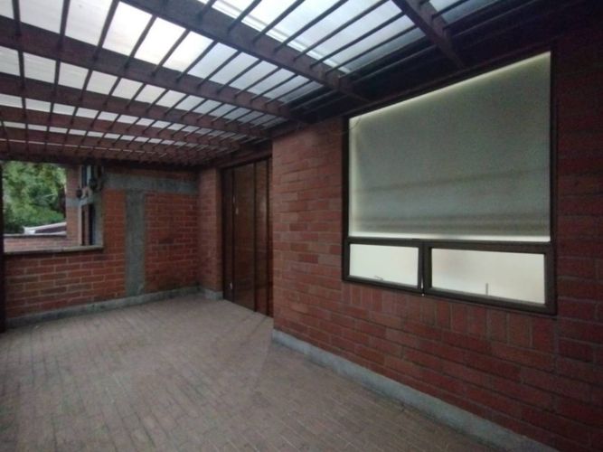 Casa de 3 alcobas en venta en Suramerica, Itagüí, 240 m² · foto 18 de 20