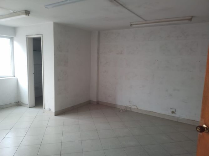Consultorio en arriendo en Camino Verde, Envigado, 37 m² · foto 6 de 10