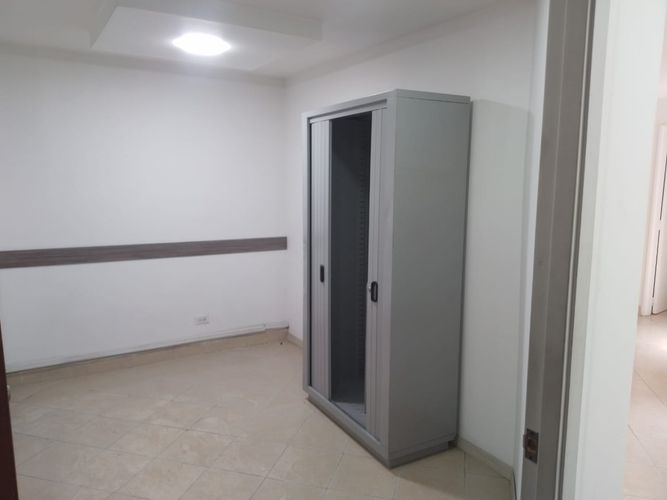Oficina en arriendo en Camino Verde, Envigado, 37 m² · foto 8 de 10