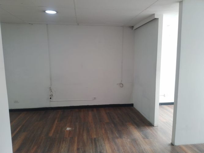 Oficina en arriendo en Camino Verde, Envigado, 37 m² · foto 6 de 7