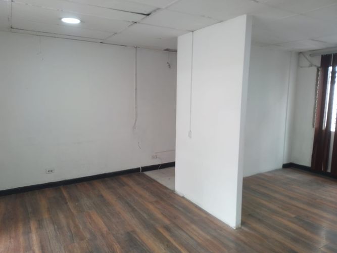 Oficina en arriendo en Camino Verde, Envigado, 37 m² · foto 5 de 7
