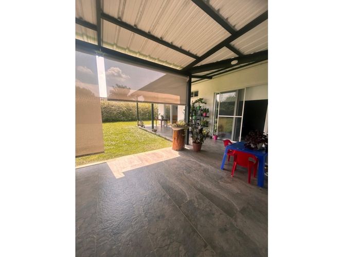 Casa de 4 alcobas en venta en Alfaguara, Jamundí, 600 m² · foto 10 de 24