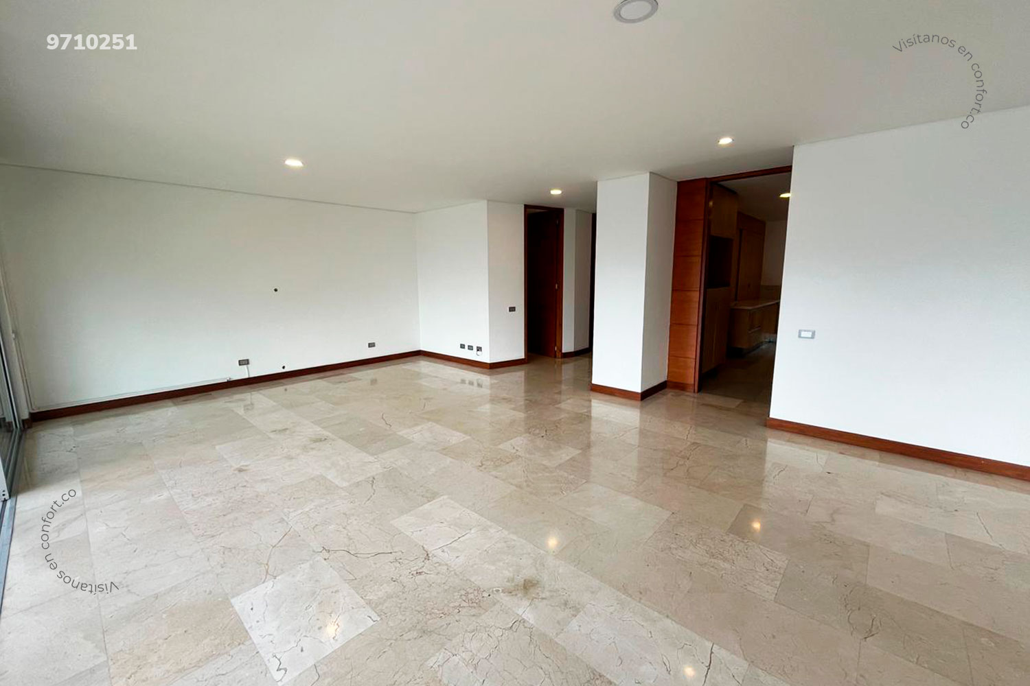 Apartamento en arriendo en Los Parra, Medellín · foto 3 de 24