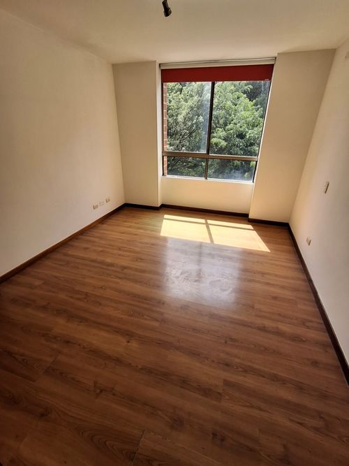 Apartamento de 3 alcobas en arriendo en Urbanización Las Cumbres, Medellín, 120 m² · foto 14 de 19