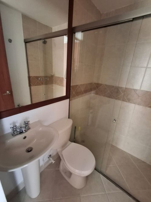 Apartamento de 3 alcobas en arriendo en Urbanización Las Cumbres, Medellín, 120 m² · foto 17 de 19