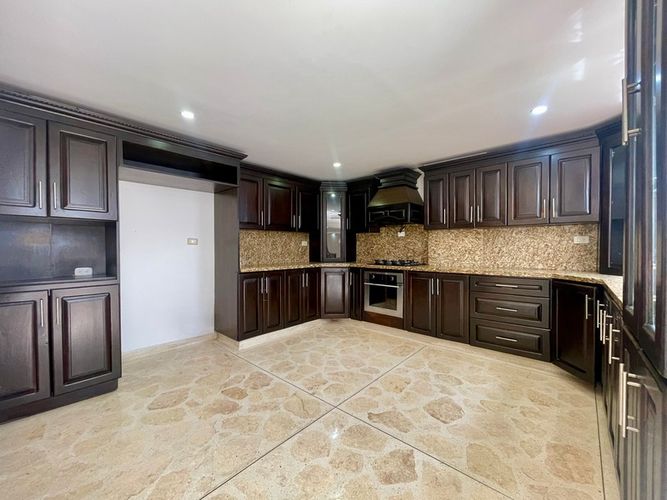 Casa de 5 alcobas en venta en Loma De La Doctora, Sabaneta, 400 m² · foto 13 de 24