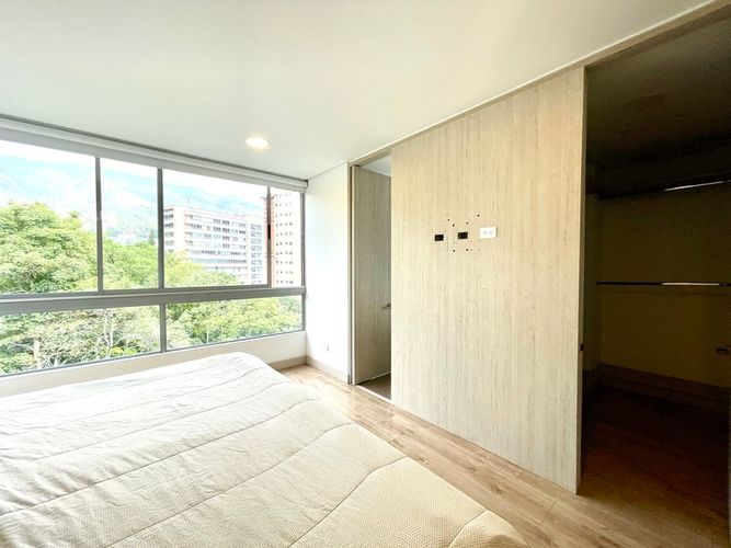Apartamento de 3 alcobas en venta en Castropol, Medellín, 136 m² · foto 5 de 11