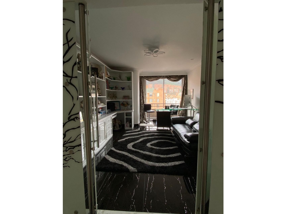Apartamento en venta en Santa Barbara Central, Bogotá · foto 15 de 24