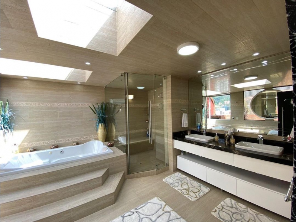 Apartamento en venta en Santa Barbara Central, Bogotá · foto 23 de 24